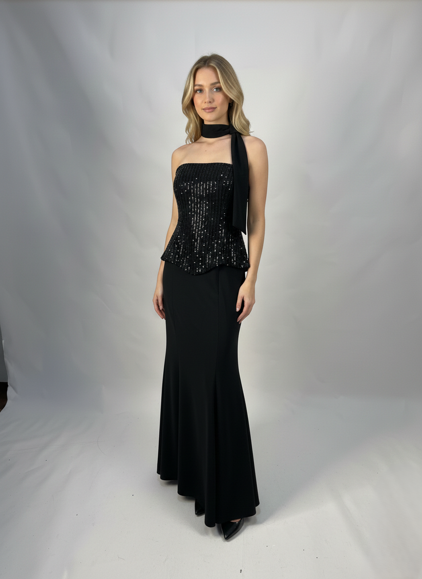 Langes Abendkleid mit Pailletten und Choker E371