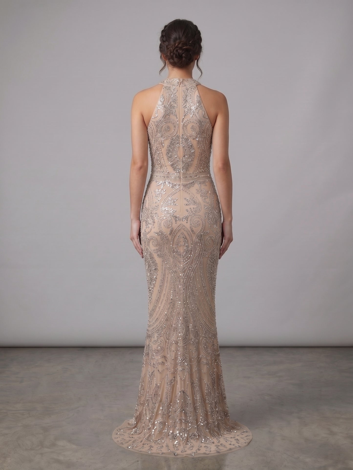 Ärmelloses Spitzenabendkleid mit Stehkragen e379