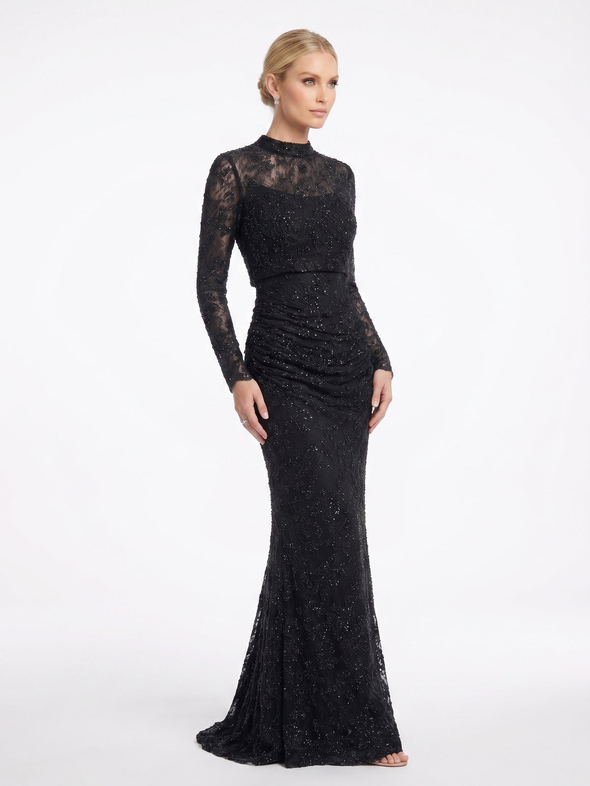Langärmliges Spitzen-Abendkleid mit Raffung in Schokobraun Beschreibung: e405