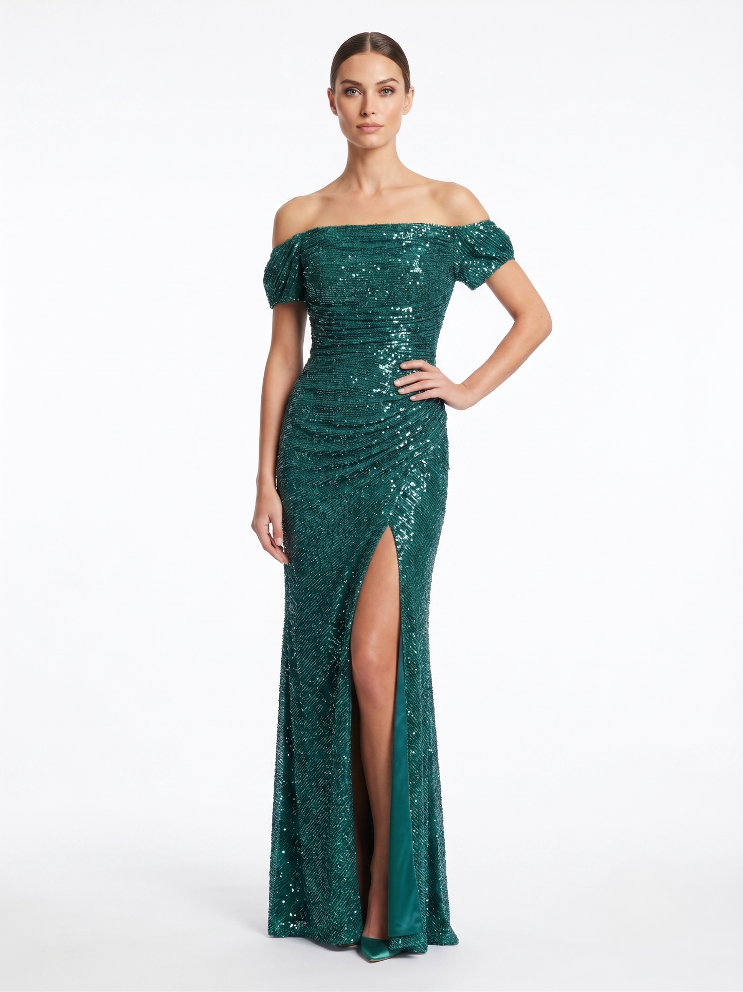 Langes Glänzendes Abendkleid mit Schlitz E354
