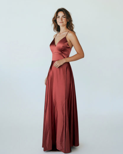 Satin-Abendkleid mit Trägern - E252