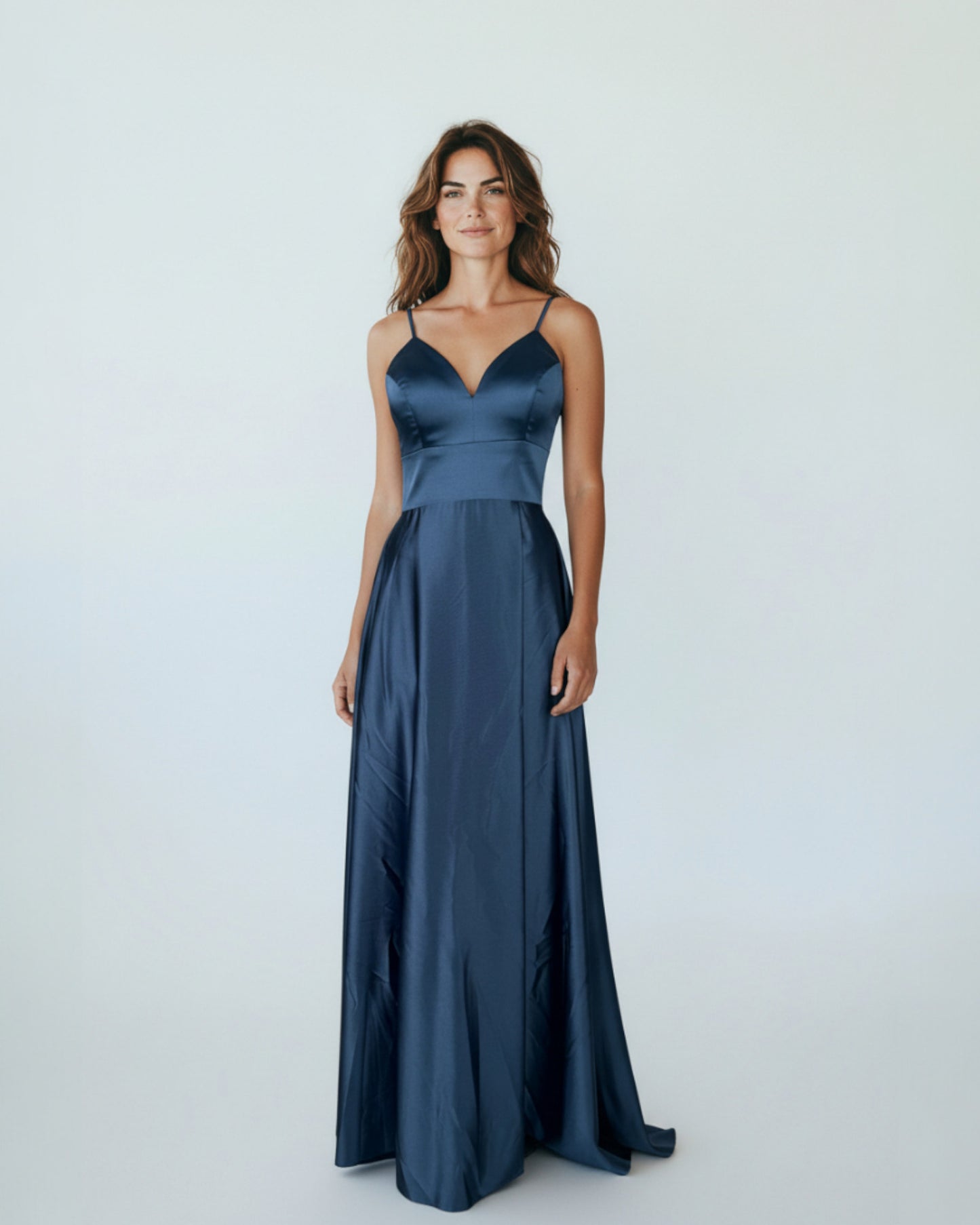 Satin-Abendkleid mit Trägern - E252