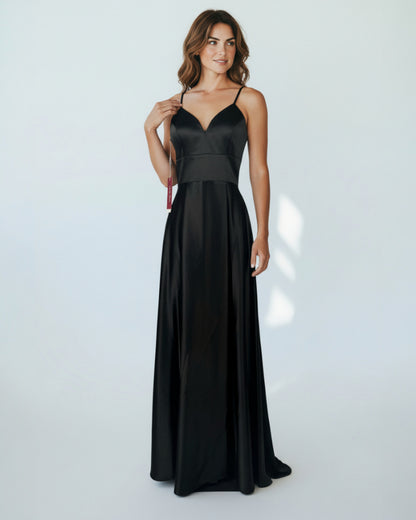 Satin-Abendkleid mit Trägern - E252