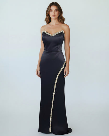 Trägerloses Satinkleid mit Steindetails - E253