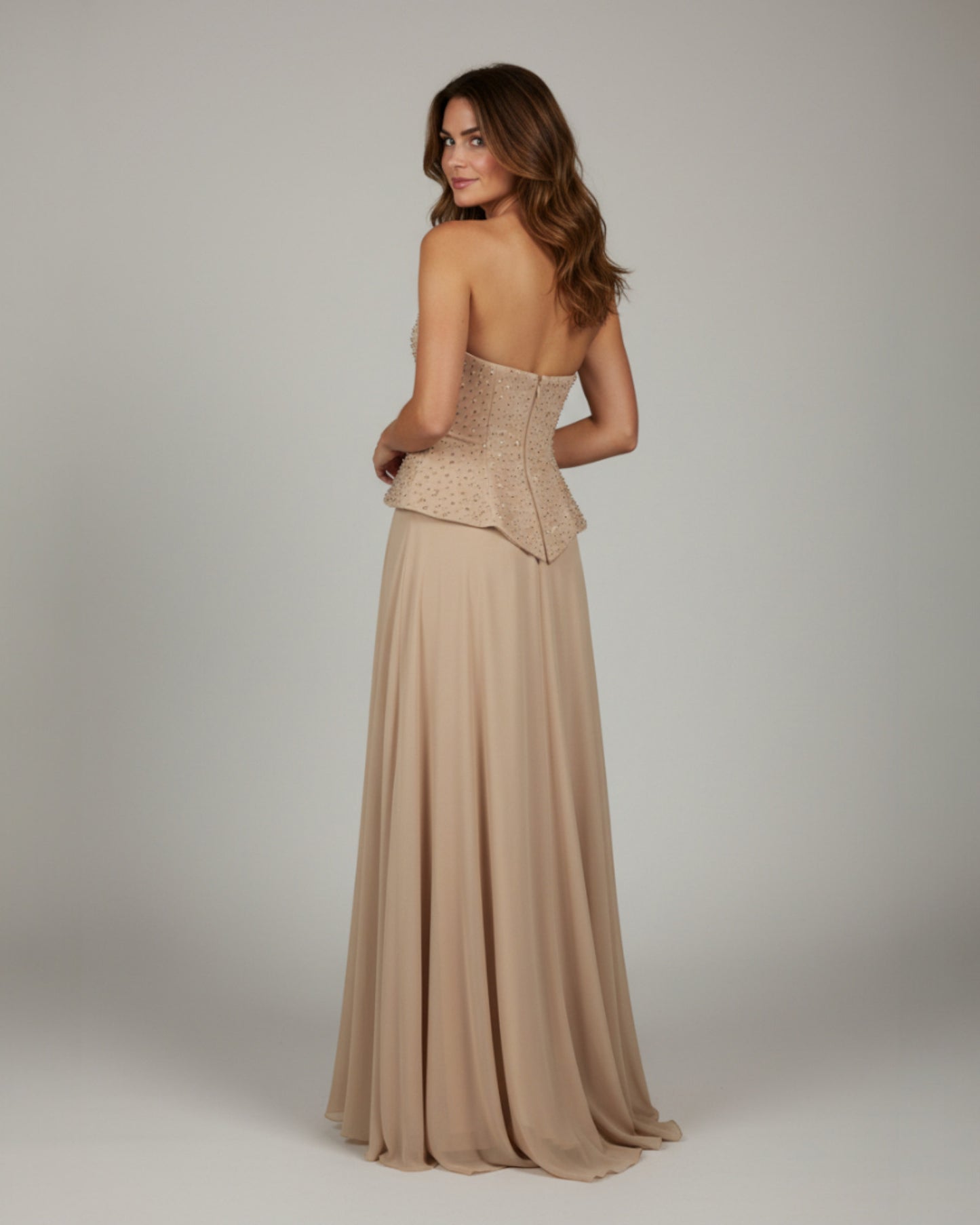 Ein atemberaubendes Abendkleid - E255