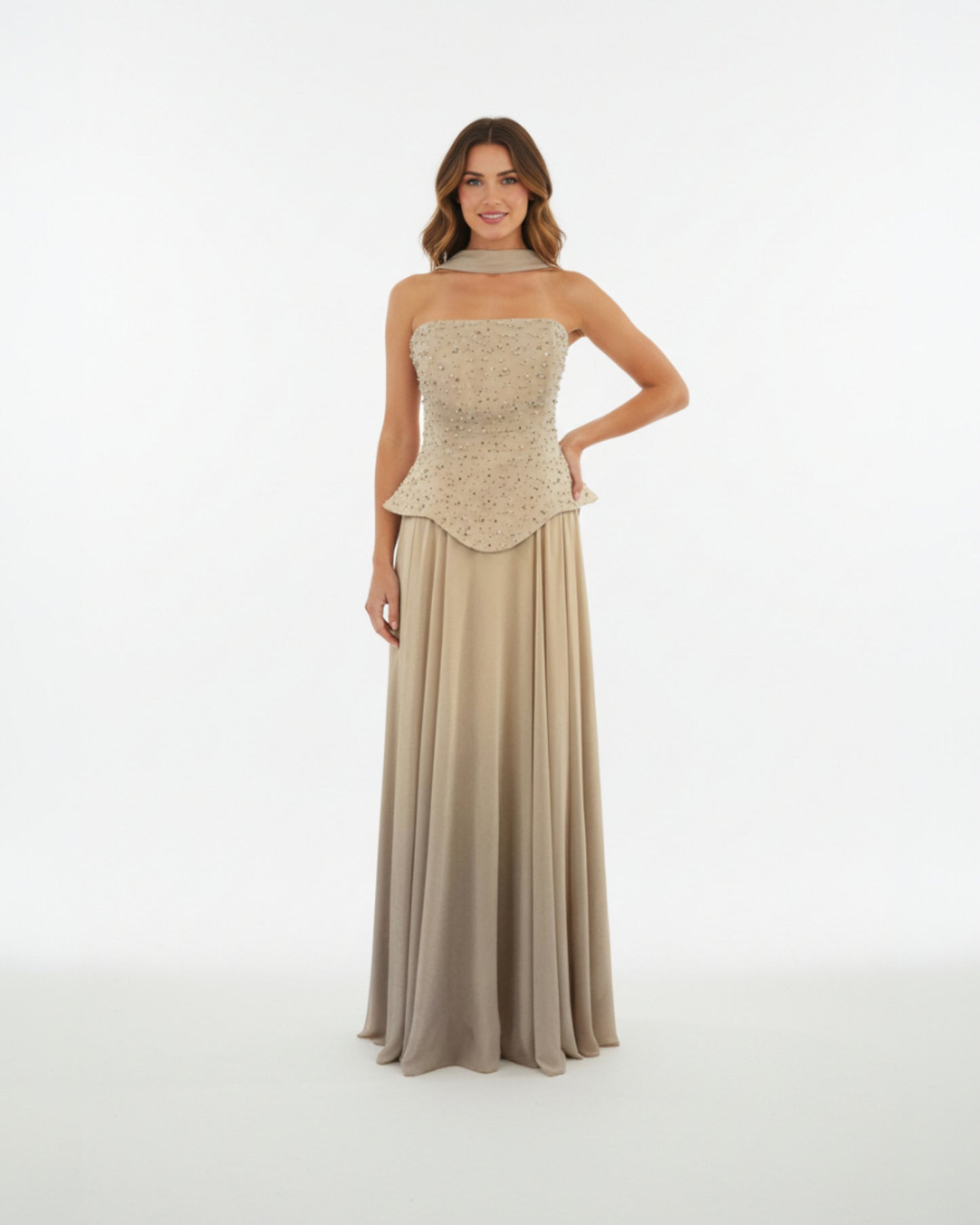 Ein atemberaubendes Abendkleid - E255