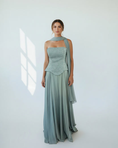 Ein atemberaubendes Abendkleid - E255