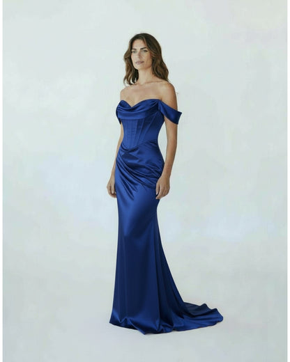 Glamouröses Abendkleid mit Korsage und Bardot-Ausschnitt - E258