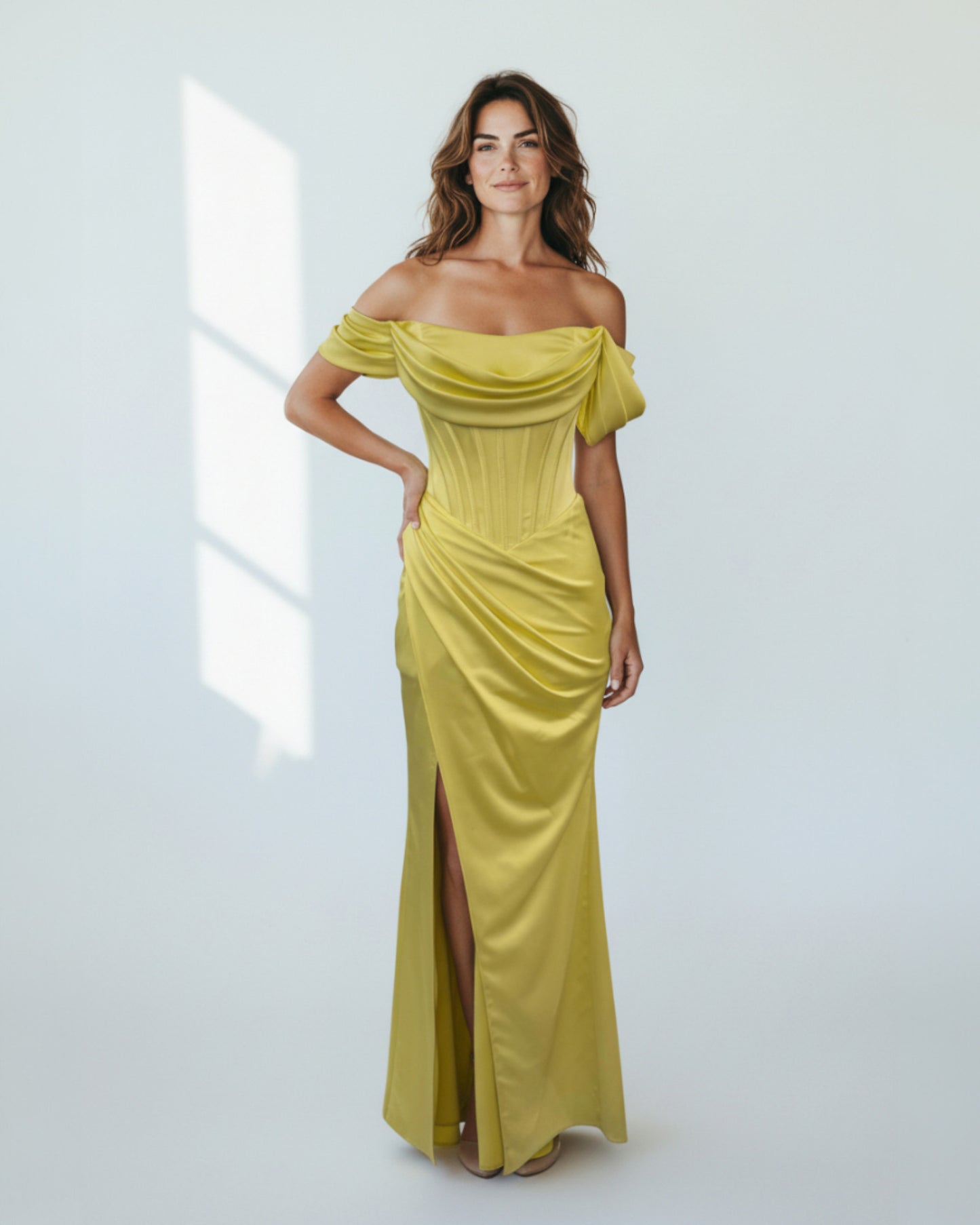 Glamouröses Abendkleid mit Korsage und Bardot-Ausschnitt - E258