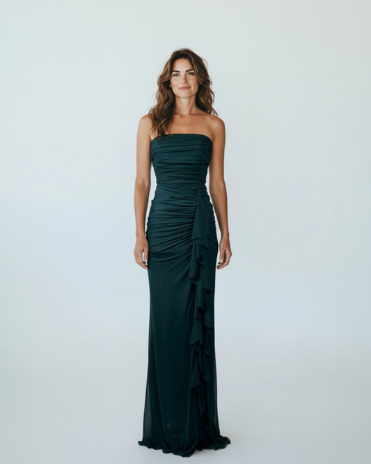 Ein atemberaubendes, bodenlanges Trägerkleid für festliche Anlässe - E260