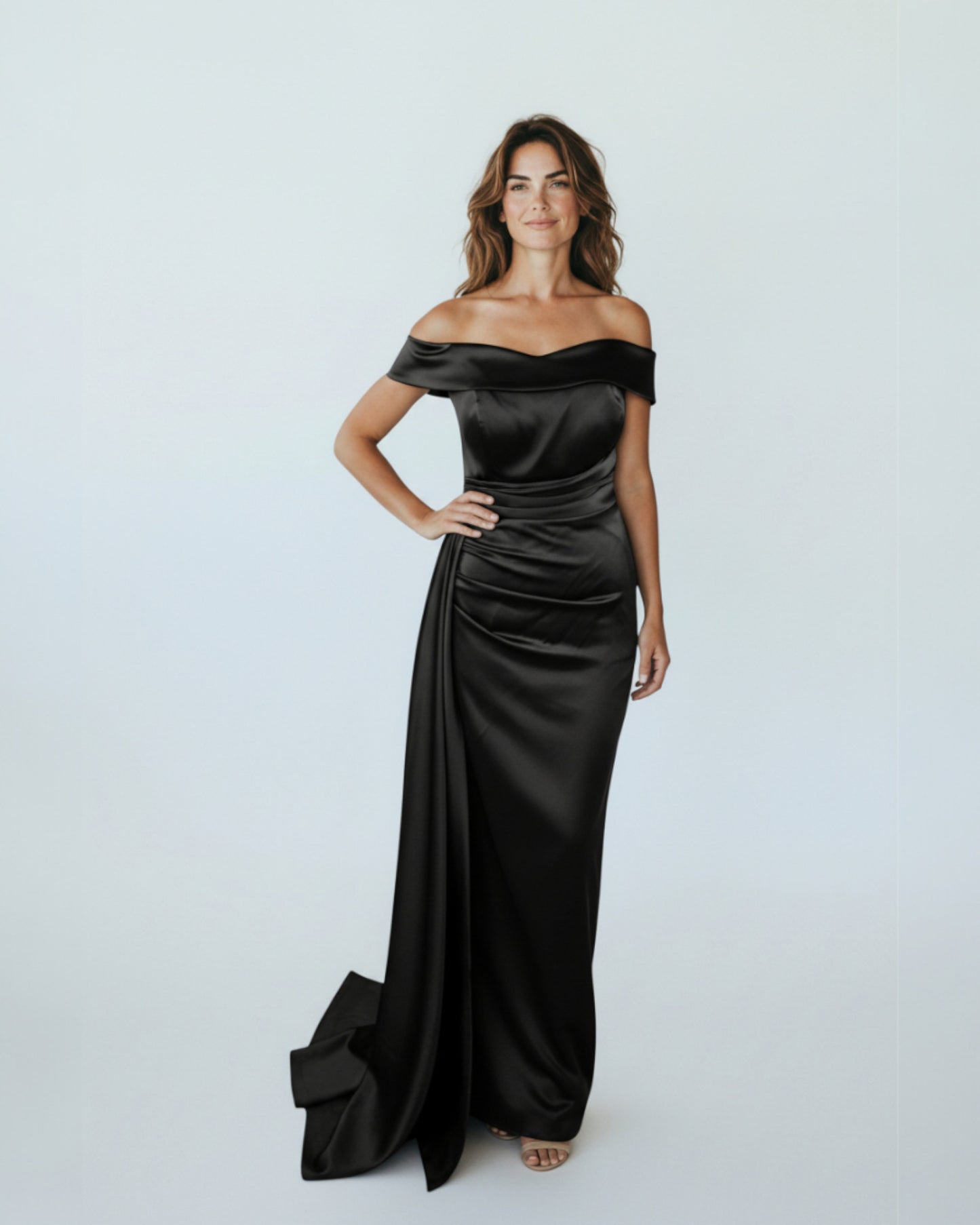 Elegantes Schulterfreies Satin-Abendkleid - E266