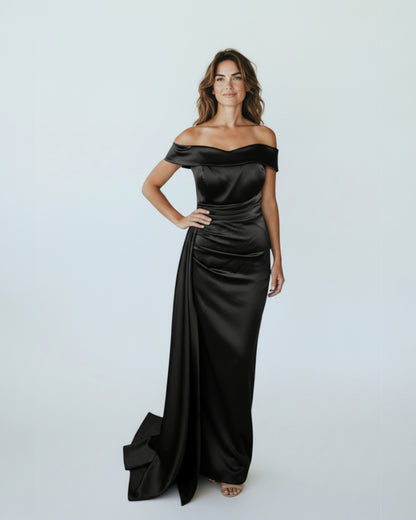 Elegantes Schulterfreies Satin-Abendkleid - E266