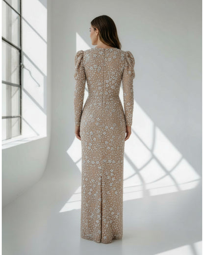 Funkelndes Abendkleid mit Steinbesatz - E267