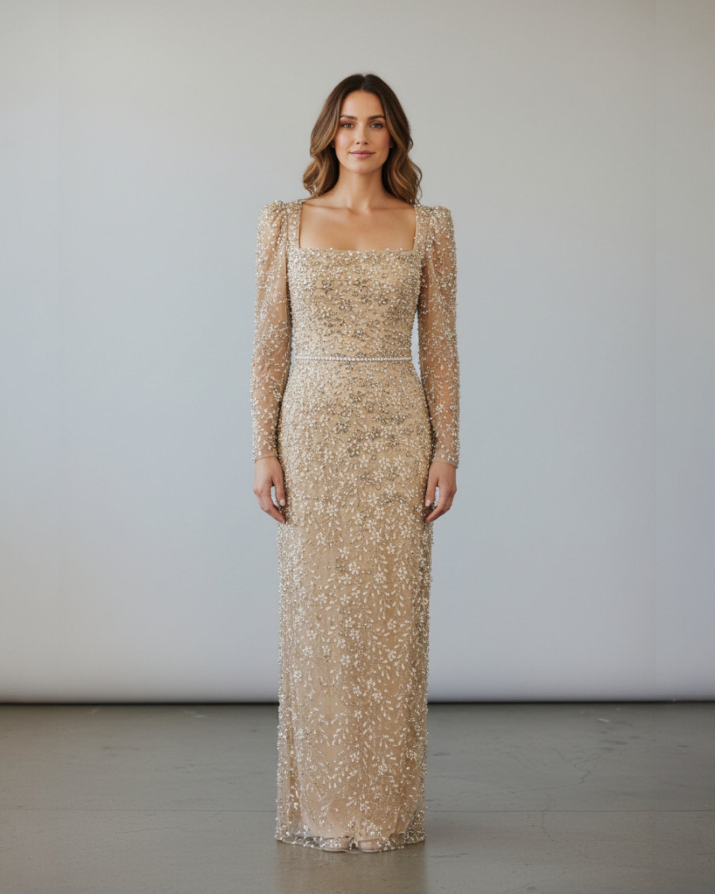 Funkelndes Abendkleid mit Steinbesatz - E267