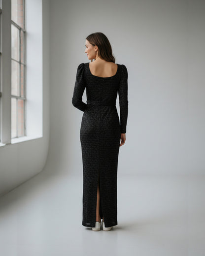 Langes Glänzendes Abendkleid mit Quadratischem Ausschnitt E274