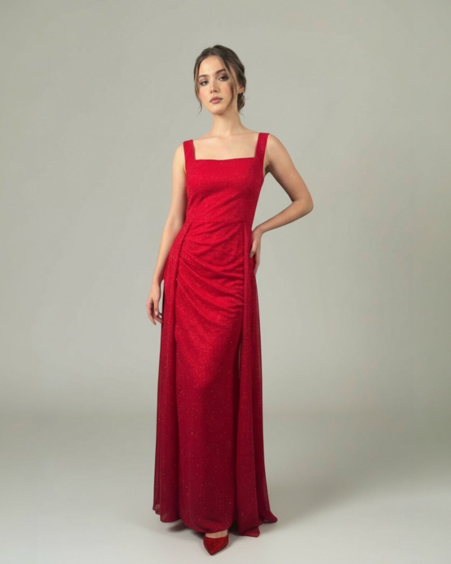 Schimmerndes Abendkleid mit Eckigem Ausschnitt - E295