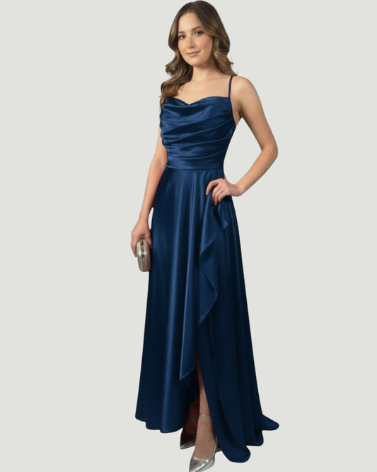 Satin-Abendkleid mit Wasserfall-Ausschnitt - E301