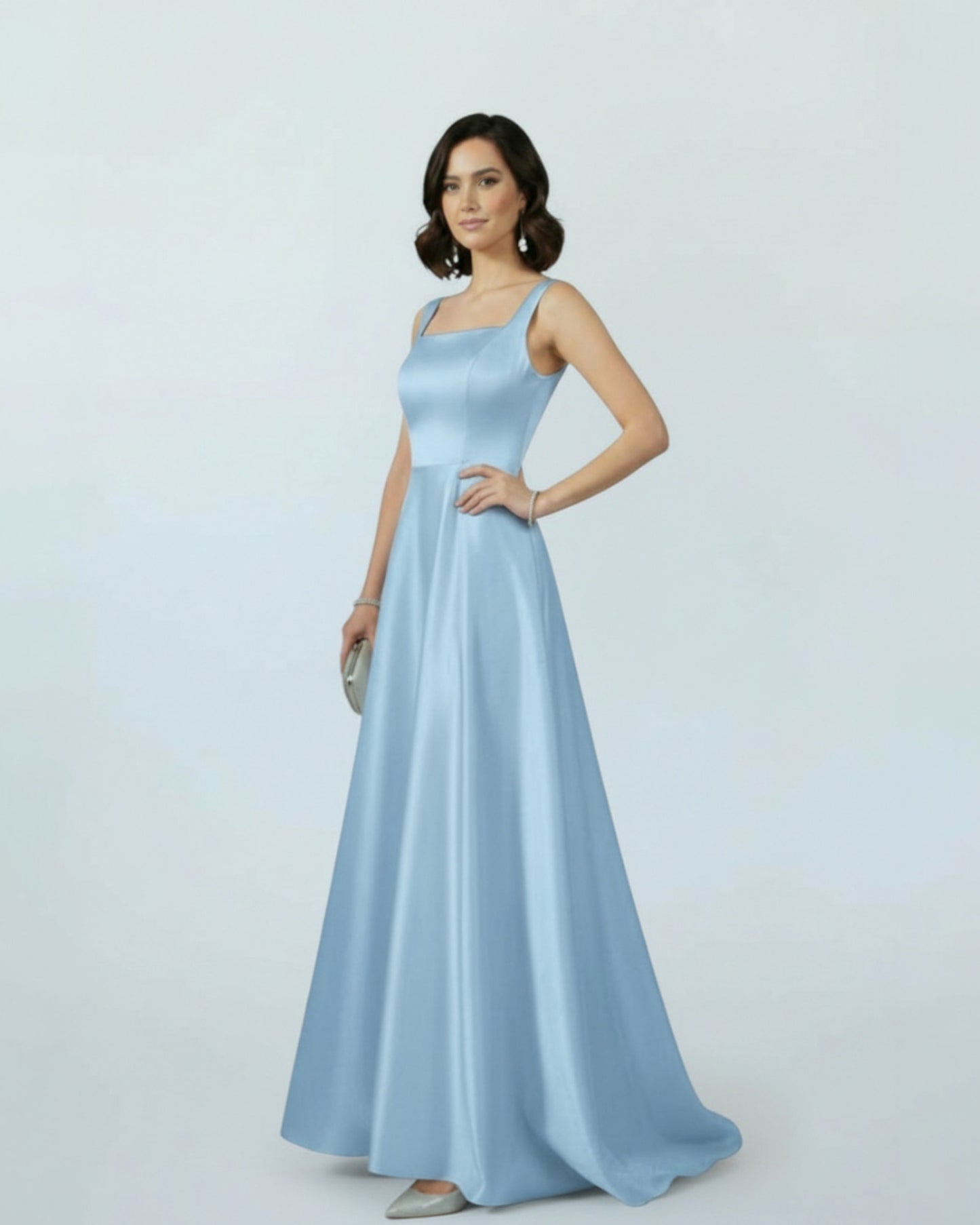 Elegantes Abendkleid in Satin-Optik-  E302