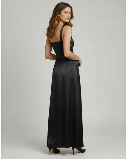 Elegantes Abendkleid in Satin-Optik-  E302