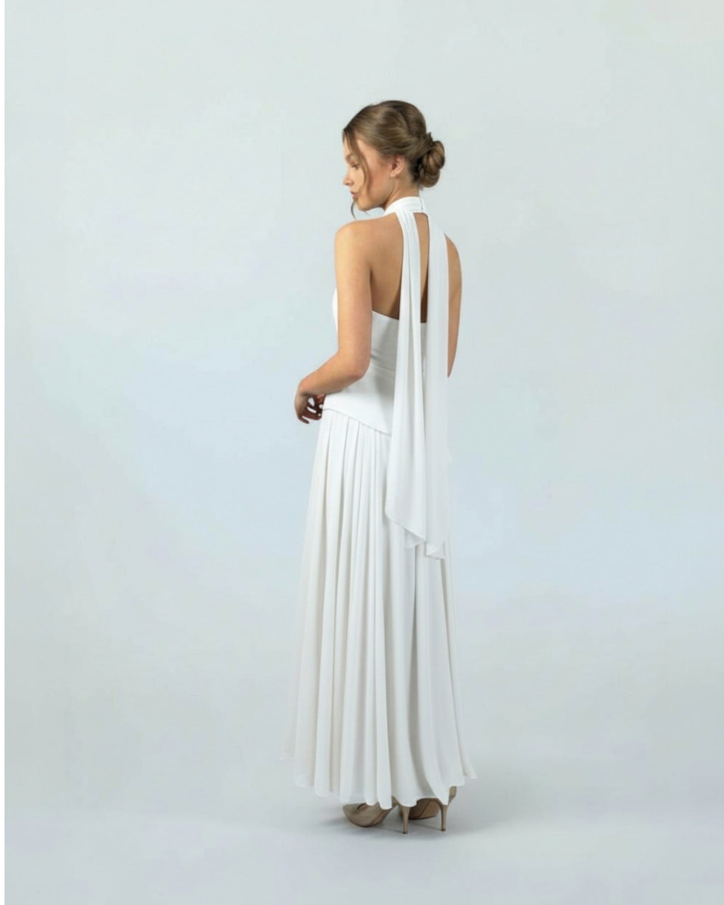 Trägerloses Abendkleid mit Asymmetrischem Schnitt E305