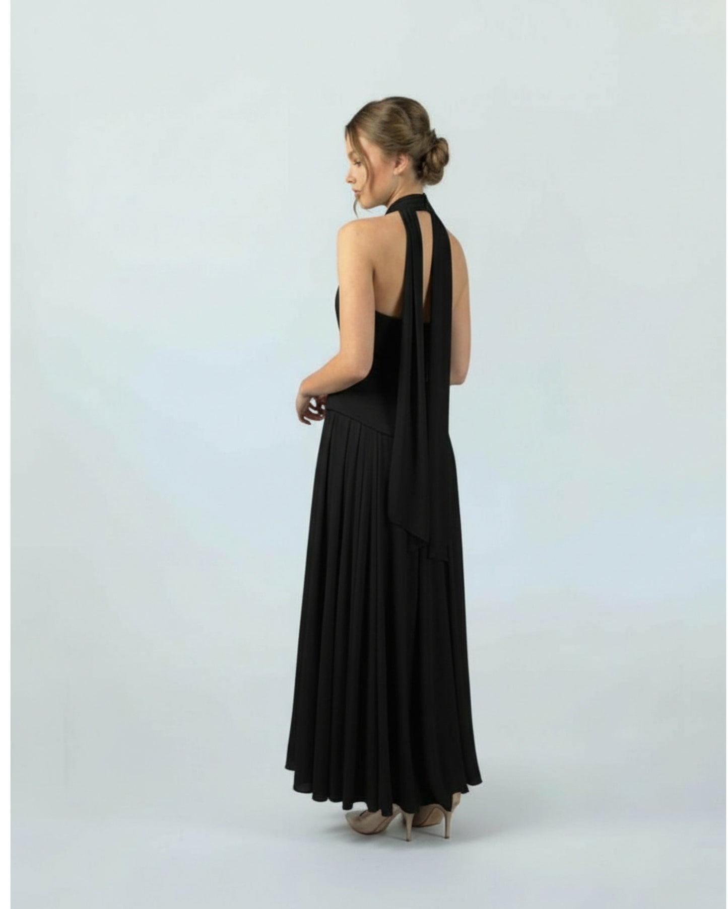 Trägerloses Abendkleid mit Asymmetrischem Schnitt E305