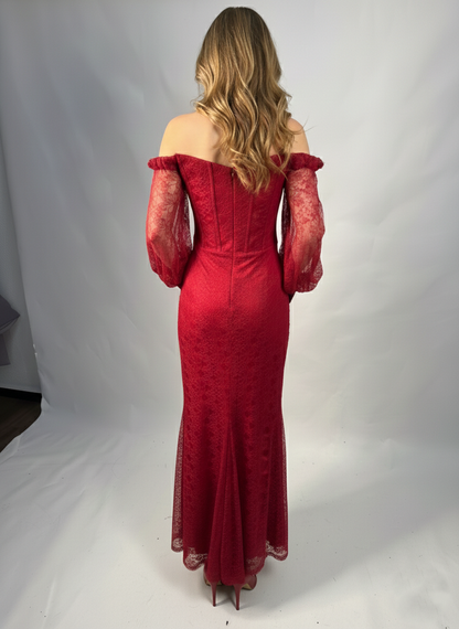 Schulterfreies langes Spitzenabendkleid E375