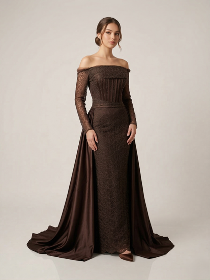Schulterfreies Abendkleid mit Überrock E376