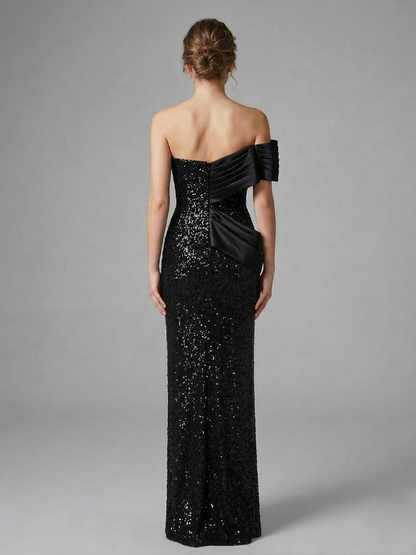 Schulterfreies Pailletten-Abendkleid E377