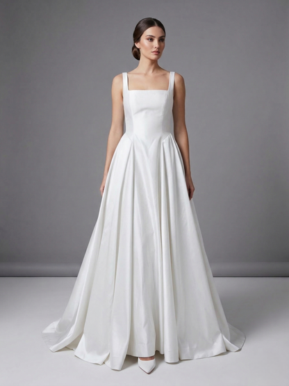 Langes Abendkleid mit breiten Trägern e381