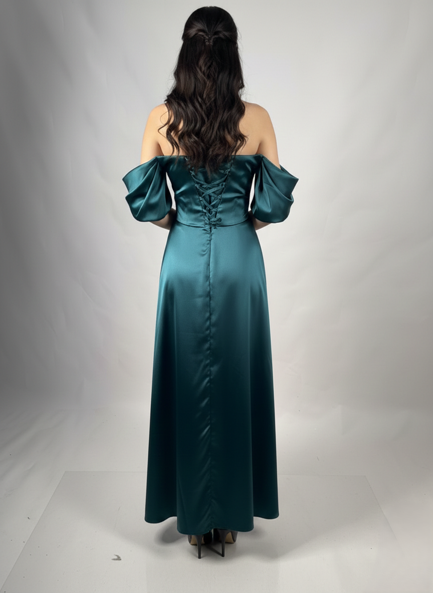 Langes Abendkleid mit U-Boot-Ausschnitt und Drapierung E370