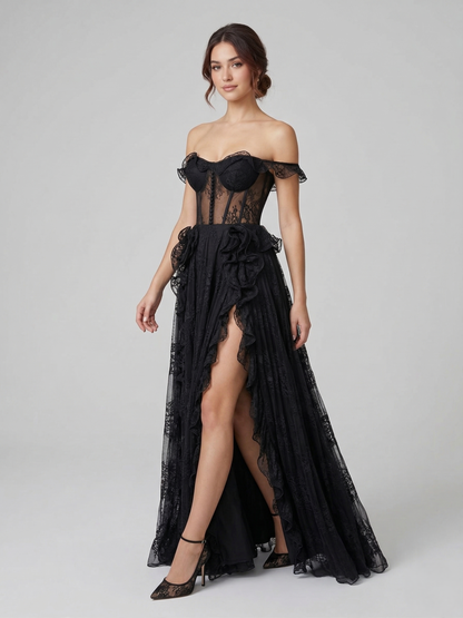 Trägerloses Spitzenabendkleid mit Schlitz E382