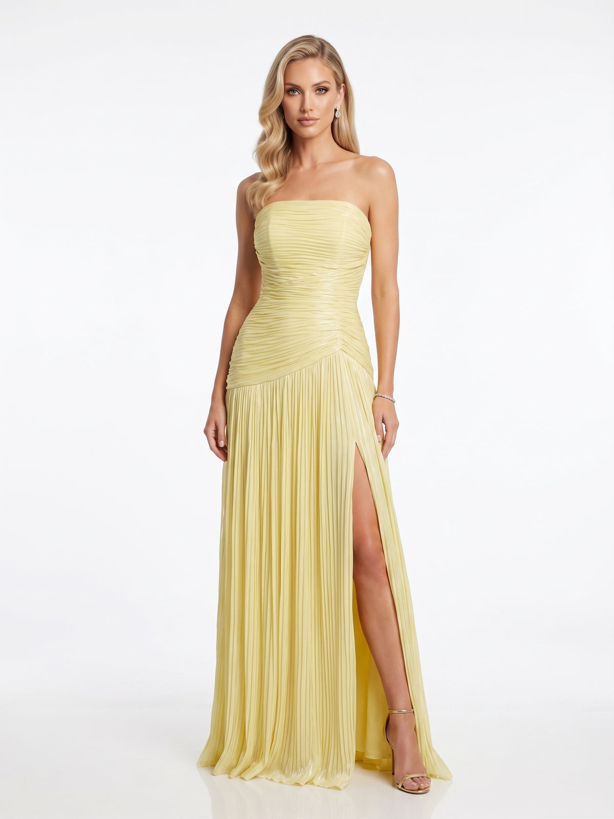 Plissiertes Abendkleid mit Choker  e393