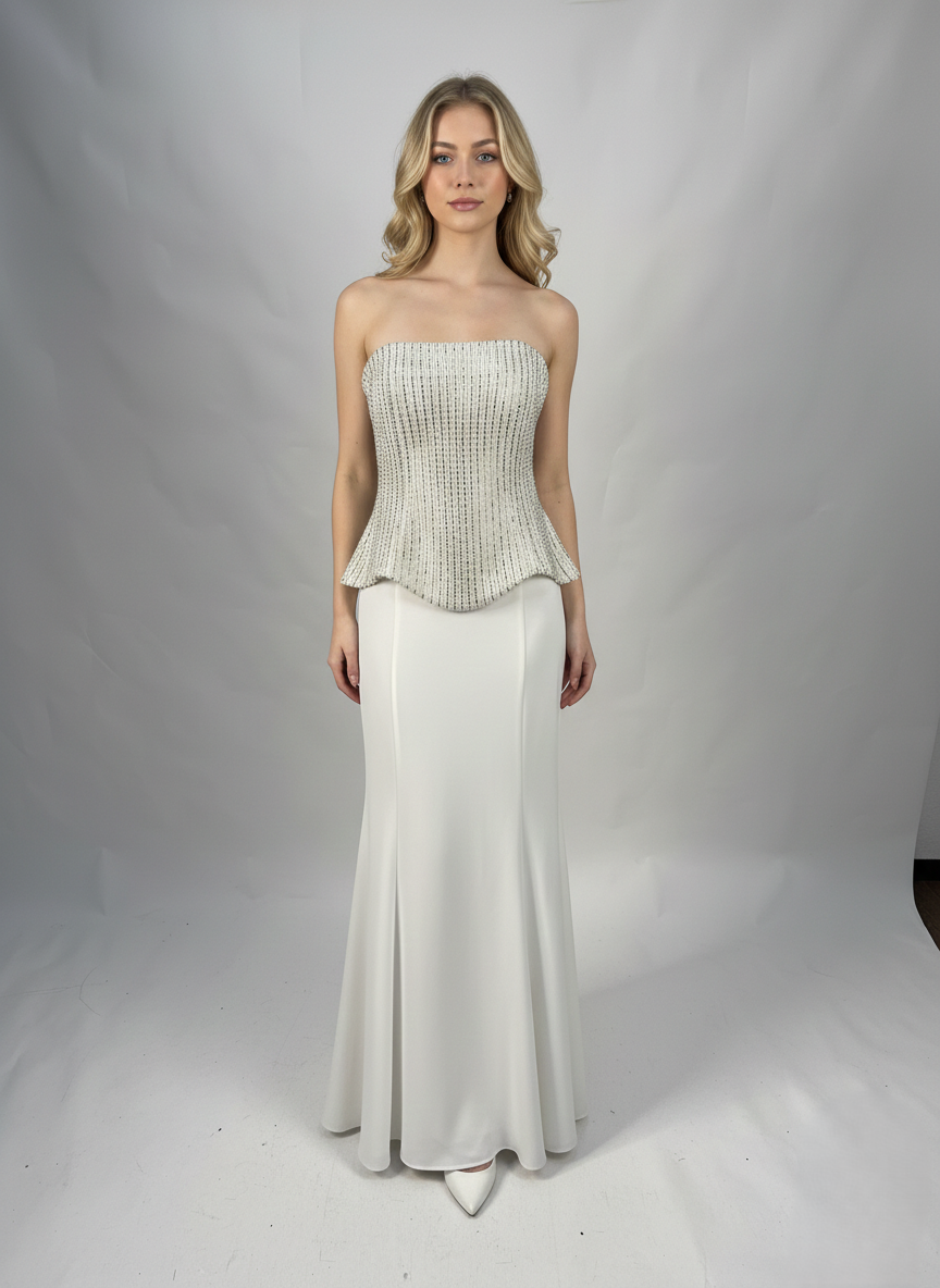 Langes Abendkleid mit Pailletten und Choker E371