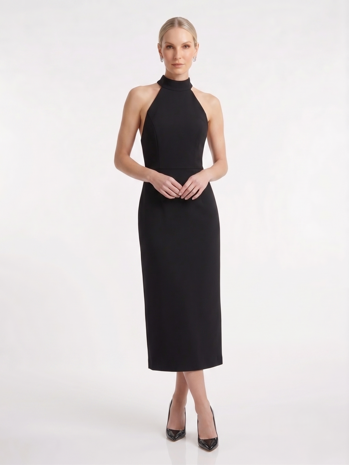 Langes Abendkleid mit Halterneck-Ausschnitt E359