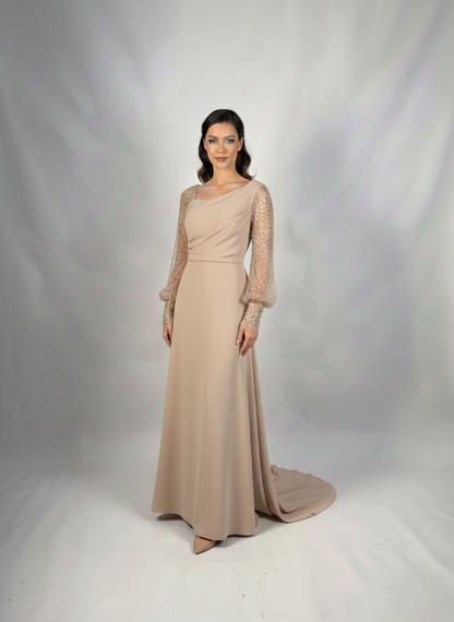 Langes Abendkleid mit One-Shoulder-Schnitt und Drapierung E358