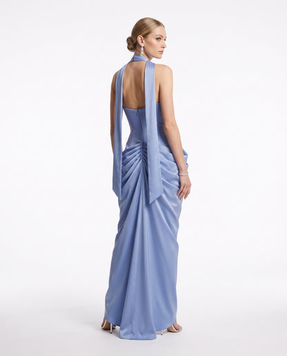 Elegantes trägerloses Satin-Abendkleid mit Drapierung und hohem Beinschlitz in Khakigrün Beschreibung: e425