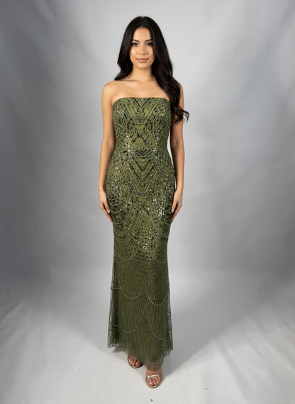 Verziertes Langes Abendkleid mit Cape-Detail  E342