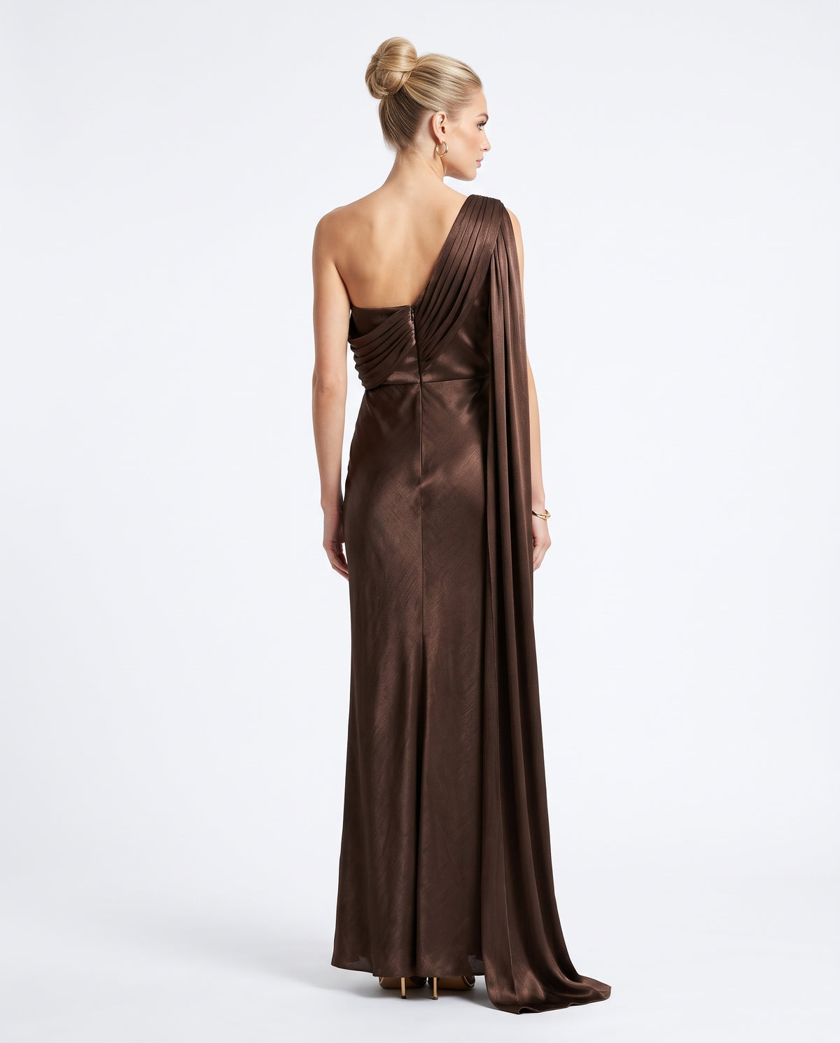 Asymmetrisches One-Shoulder Abendkleid in Metallic-Bronze Beschreibung: e419