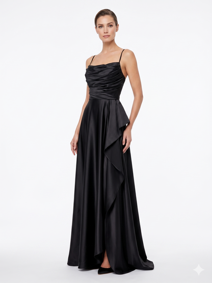 Satin-Abendkleid mit Wasserfall-Ausschnitt - E301