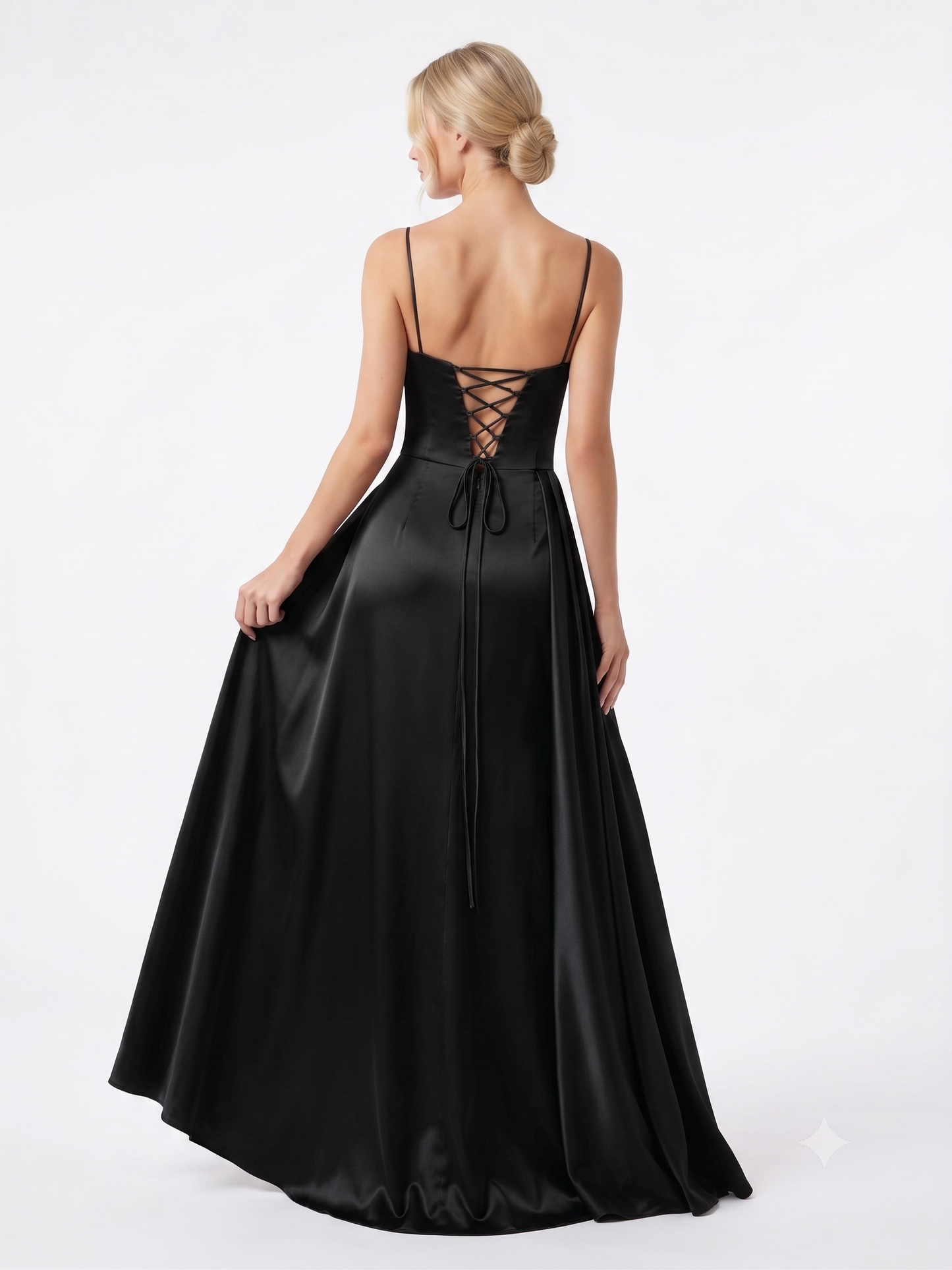 DE: Elegantes Abendkleid mit Drapierung Dieses atemberaubende E338