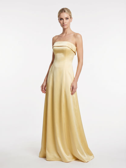 Schulterfreies Langes Abendkleid aus Satin E367