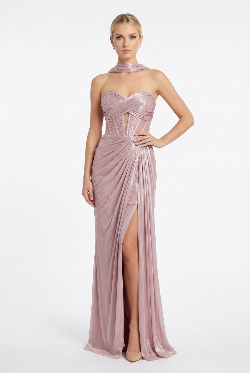 Drapiertes Corsagen-Abendkleid mit hohem Schlitz e394
