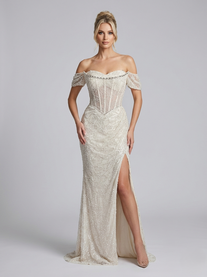 Elegantes schulterfreies Abendkleid mit Pailletten und hohem Beinschlitz in Schokobraun Beschreibung:e398