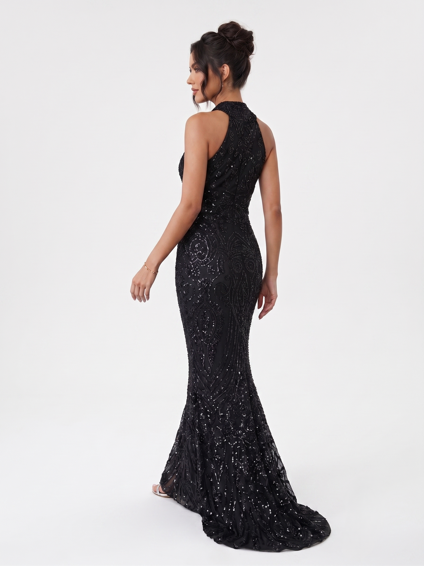 Ärmelloses Spitzenabendkleid mit Stehkragen e379