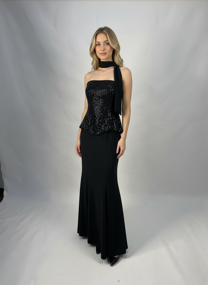 Langes Abendkleid mit Pailletten und Choker E371