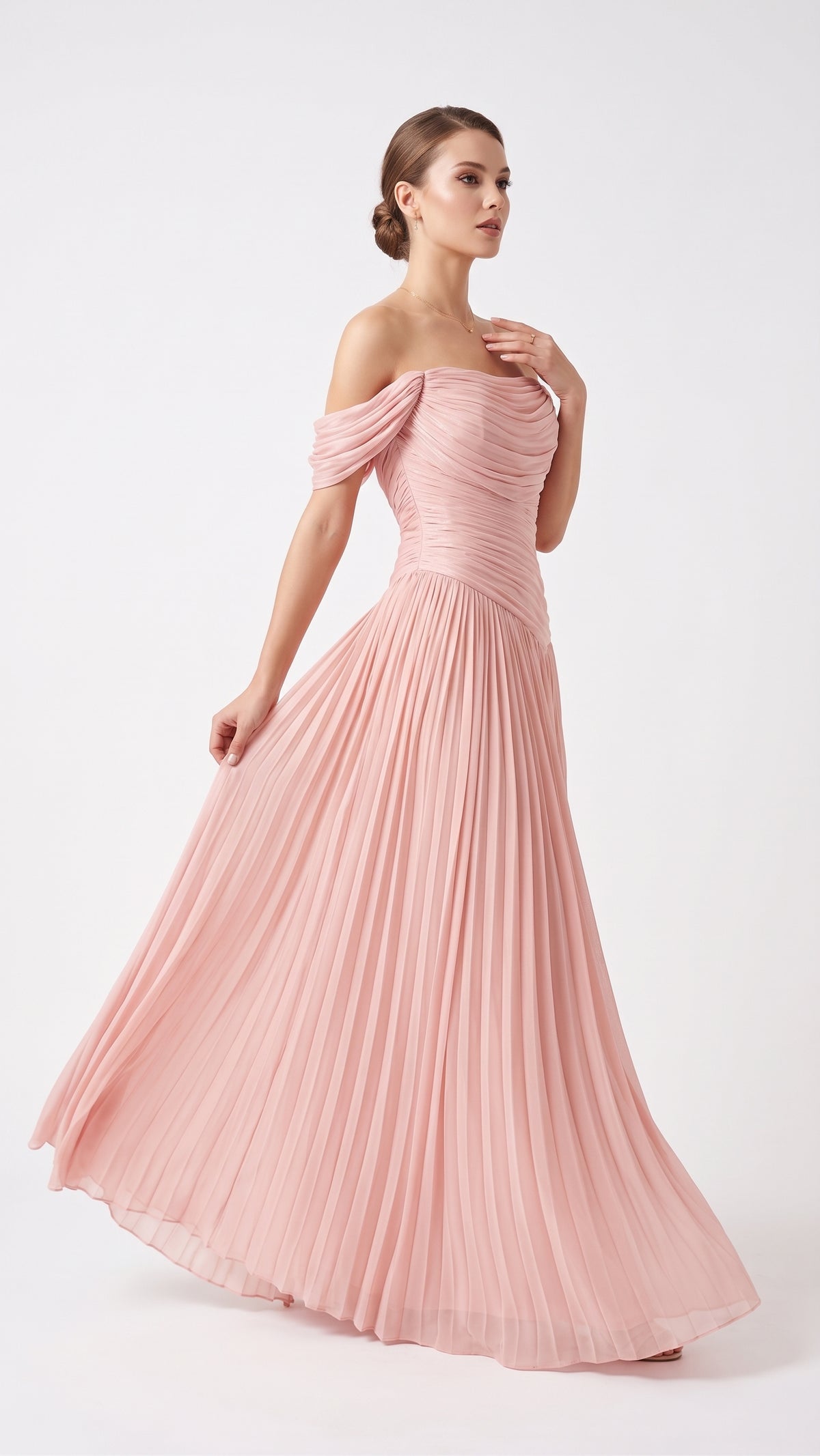 Elegantes schulterfreies Plissee-Abendkleid in schimmerndem Eisblau e416