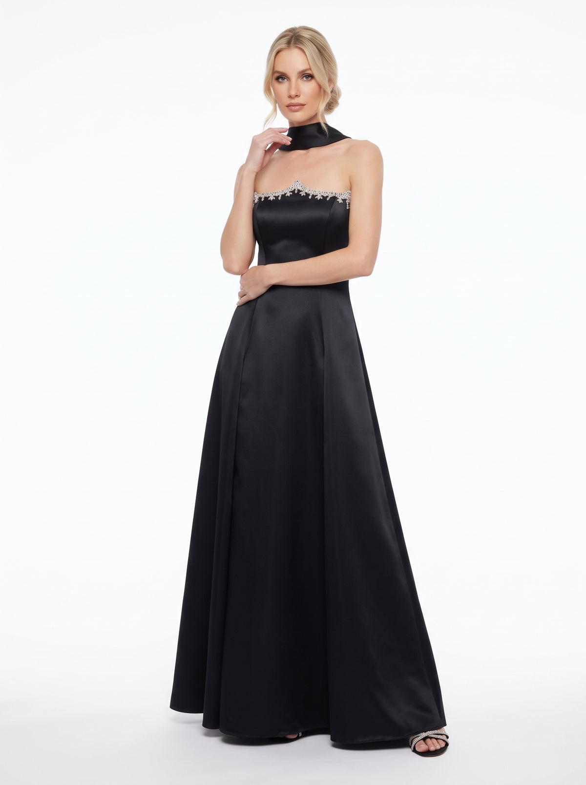 Elegantes trägerloses Saten-Abendkleid mit Strassbesatz und Choker in Schokoladenbraun e423