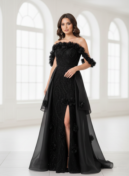 Dieses glamouröse Design besticht durch seinen Off-Shoulder-Schnitt  E326