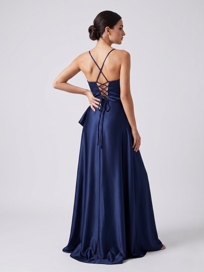 Satin-Abendkleid mit Wasserfall-Ausschnitt - E301