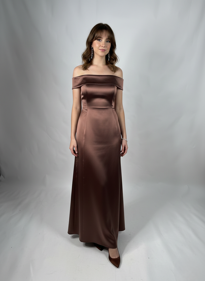 Schulterfreies Langes Abendkleid aus Satin E367